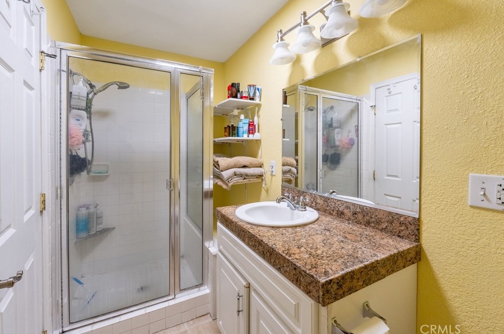 5372 Elm St, San Bernardino CA  92404 exterior