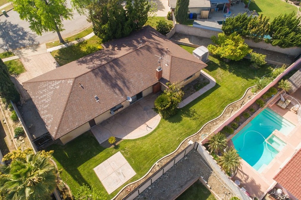 2238 Coolcrest Way, Upland CA  91784-1290 exterior