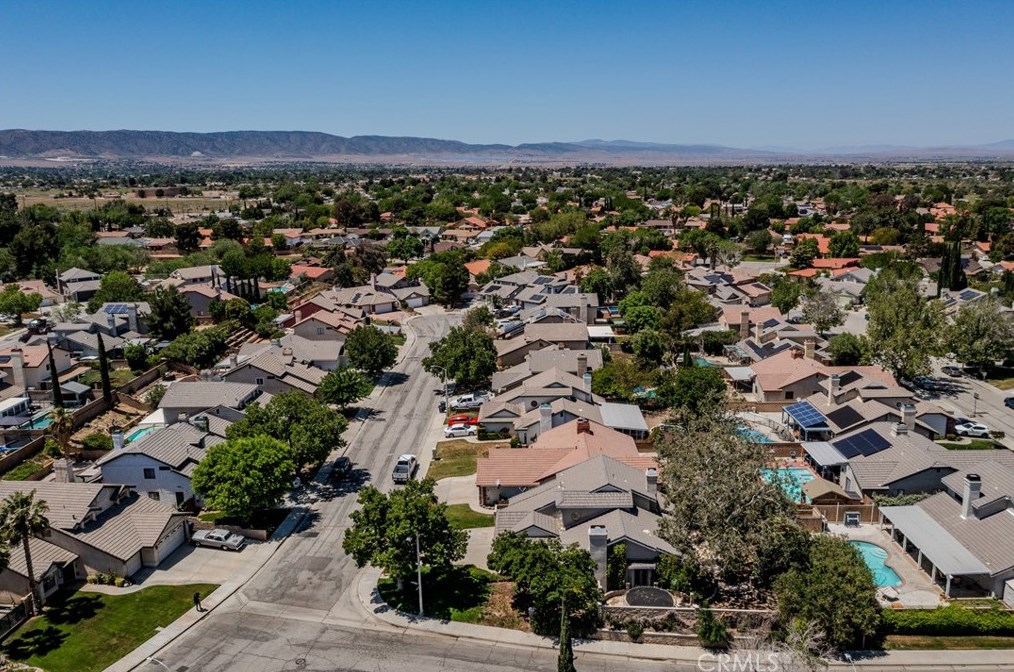 3117 Gingerwood Ln, Lancaster CA  93536-4798 exterior