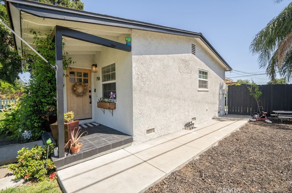 758 Winn Dr, Upland CA  91786-4655 exterior