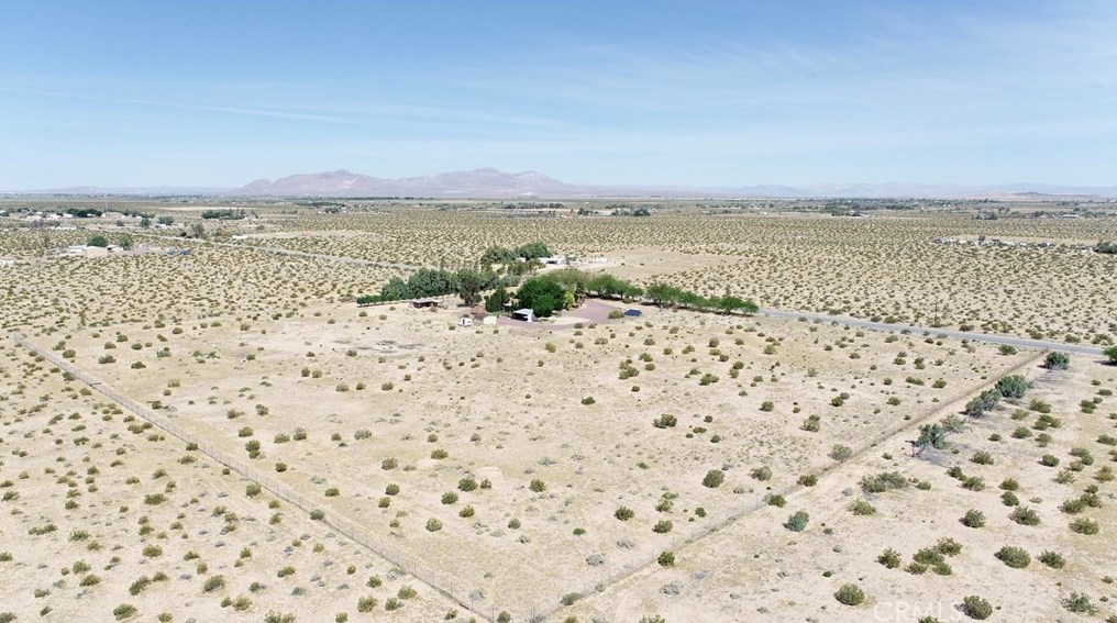 46345 Silver Vly Rd, Newberry Springs CA  92365-8508 exterior
