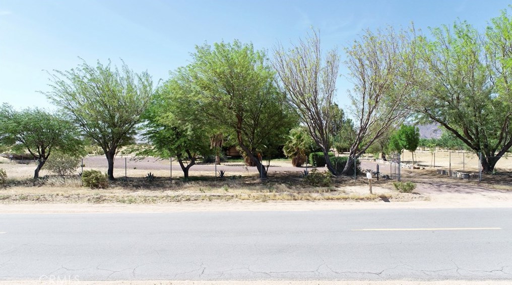 46345 Silver Vly Rd, Newberry Springs CA  92365-8508 exterior