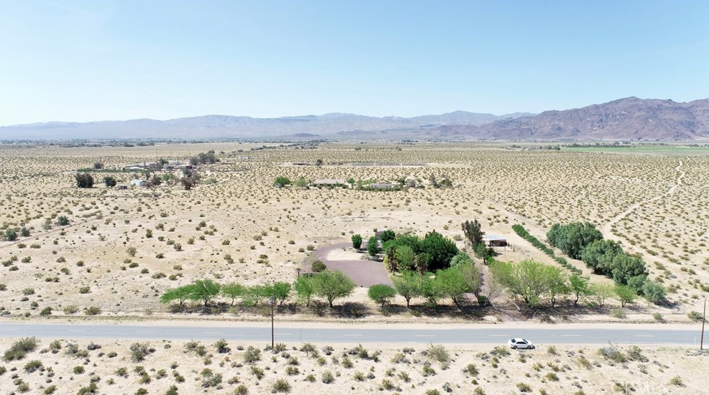 46345 Silver Vly Rd, Newberry Springs CA  92365-8508 exterior