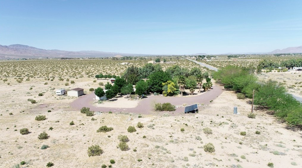 46345 Silver Vly Rd, Newberry Springs CA  92365-8508 exterior