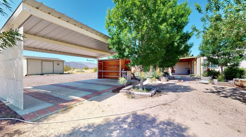 46345 Silver Vly Rd, Newberry Springs CA  92365-8508 exterior