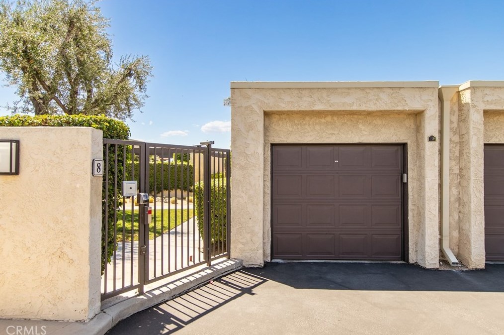 466 Hermosa Dr, Palm Springs CA  92262-0722 exterior