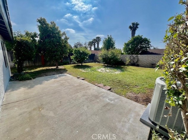 2722 Kathleen St, Riverside CA  92506-4305 exterior