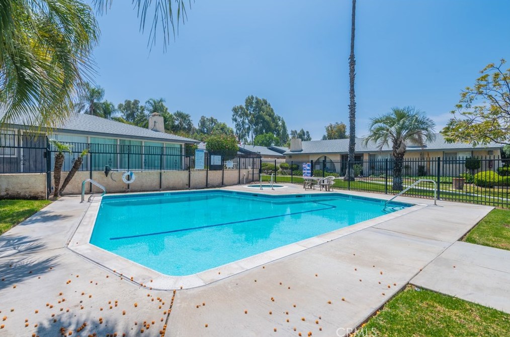 2891 Canyon Crest Dr, Riverside CA  92507-2900 exterior