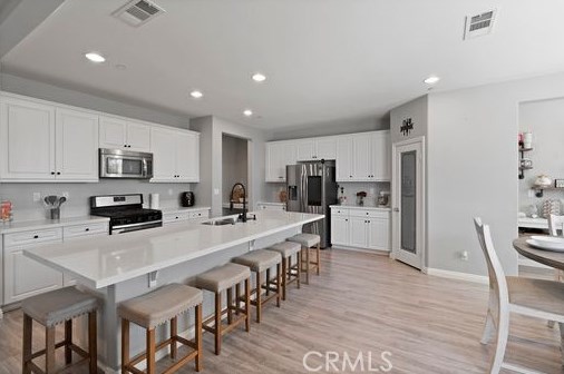 4847 Condor Ave, Fontana CA 92336-4715 exterior