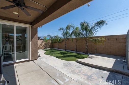 4847 Condor Ave, Fontana CA 92336-4715 exterior