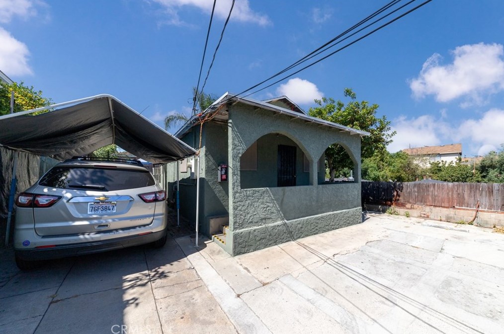3821 5th St, Los Angeles CA  90048-4711 exterior