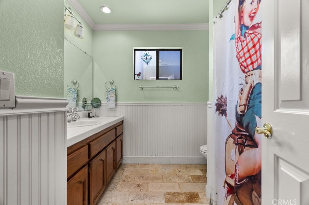 5699 Steve St, Riverside CA  92509-3639 exterior