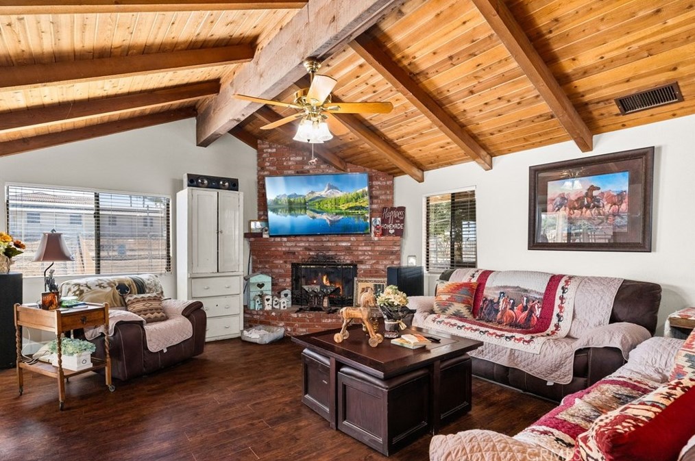 5699 Steve St, Riverside CA  92509-3639 exterior