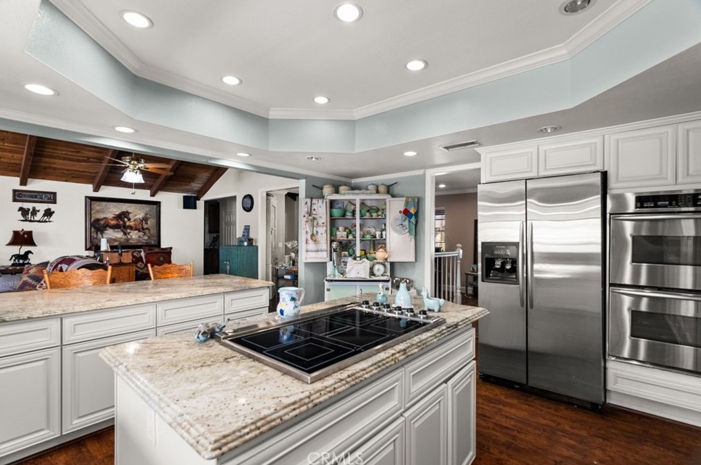 5699 Steve St, Riverside CA  92509-3639 exterior