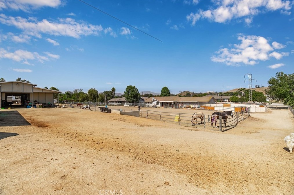 5699 Steve St, Riverside CA  92509-3639 exterior