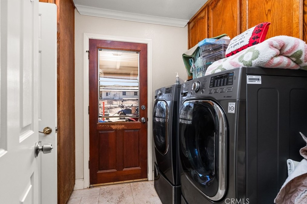 5699 Steve St, Riverside CA  92509-3639 exterior