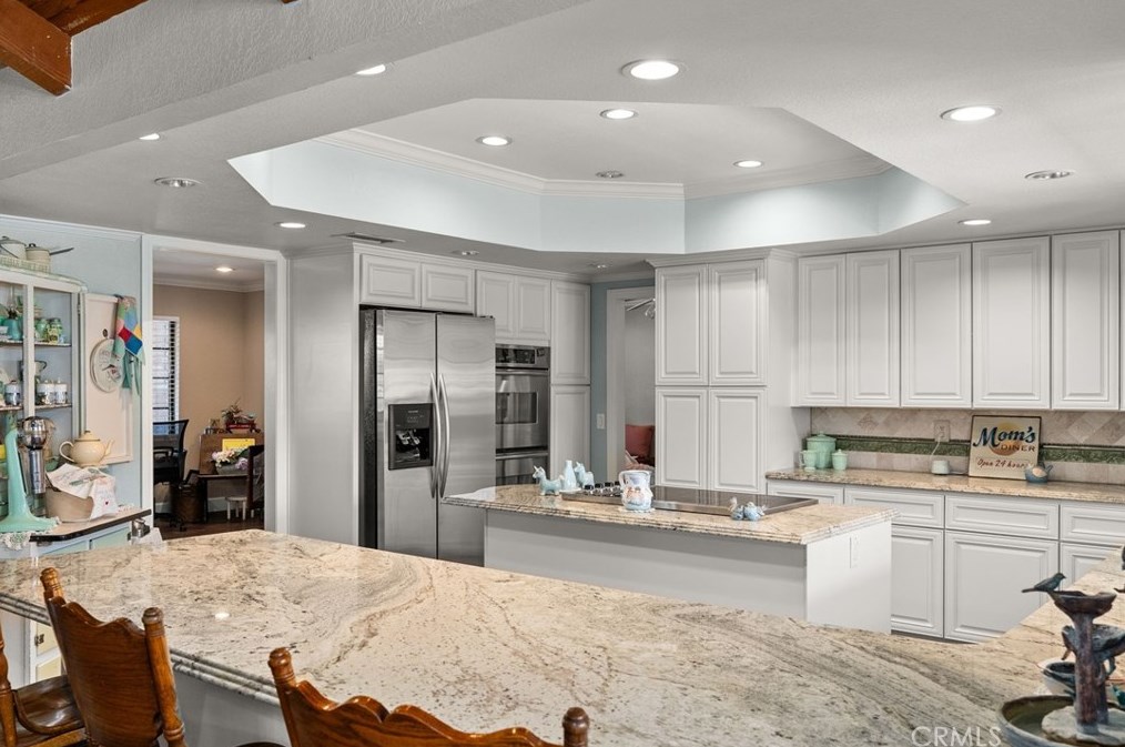 5699 Steve St, Riverside CA  92509-3639 exterior