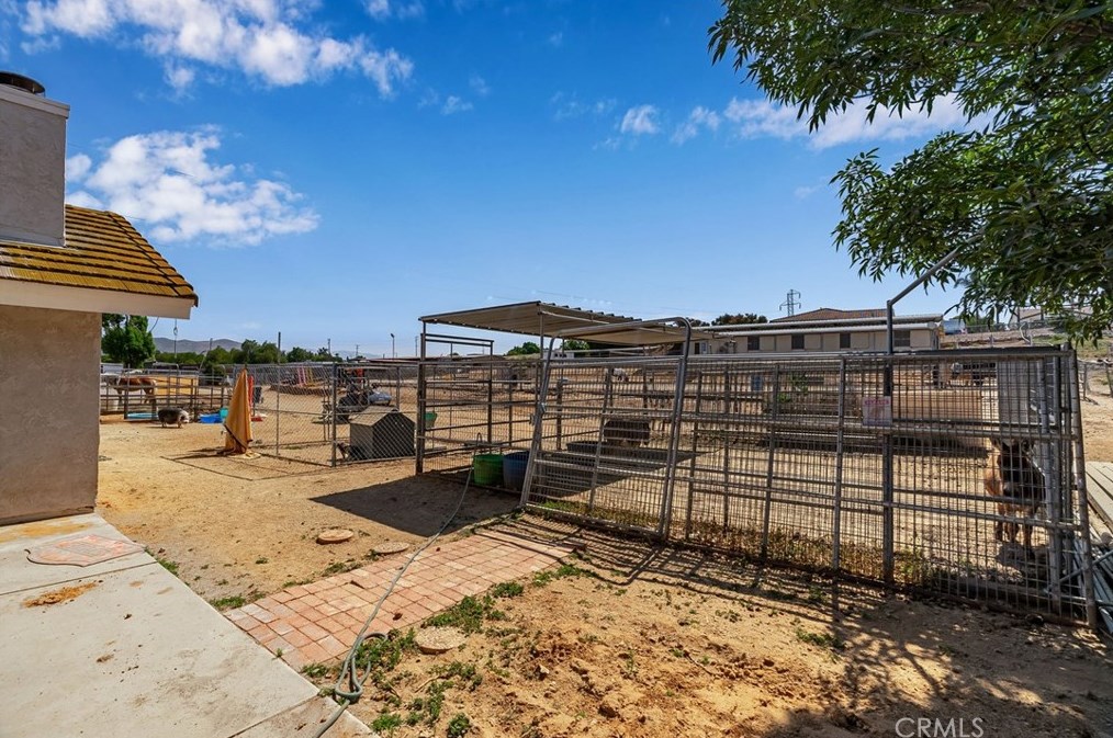 5699 Steve St, Riverside CA  92509-3639 exterior