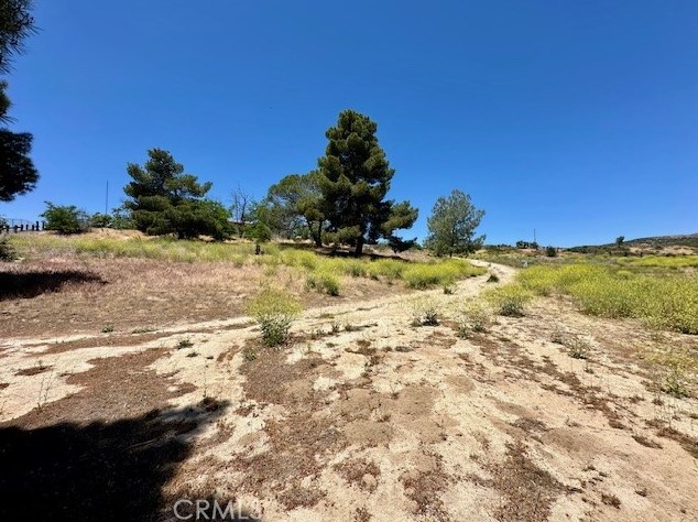 60500 Indian Paint Brush Rd, Anza CA  92539-9845 exterior