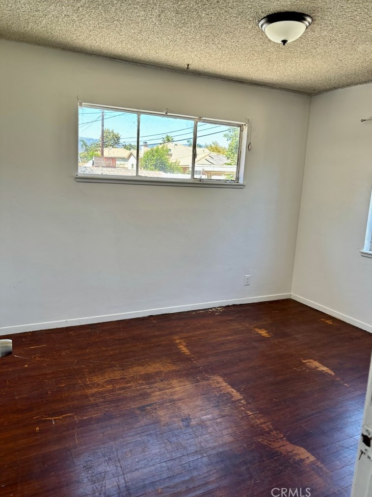 725 Dallas Ave, San Bernardino CA  92410-1127 exterior