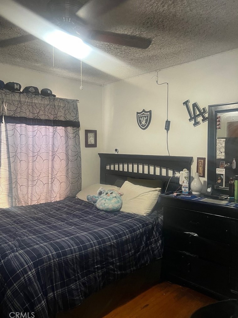 725 Dallas Ave, San Bernardino CA  92410-1127 exterior