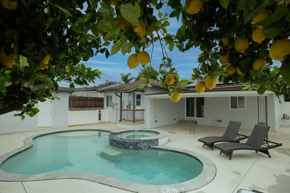 459 Glendora Ave, Covina CA 91724-2531 exterior