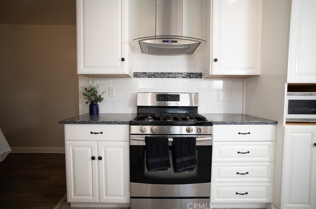 459 Glendora Ave, Covina CA 91724-2531 exterior