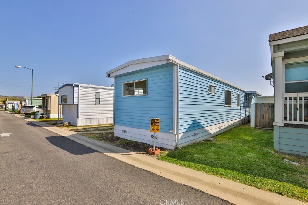 3825 Valley Blvd, Walnut CA  91789-1518 exterior