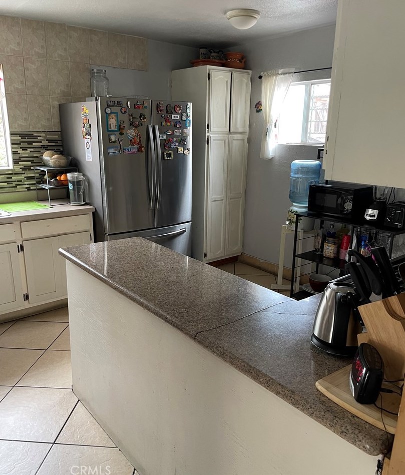 115 87th St, Los Angeles CA 90003-3461 exterior