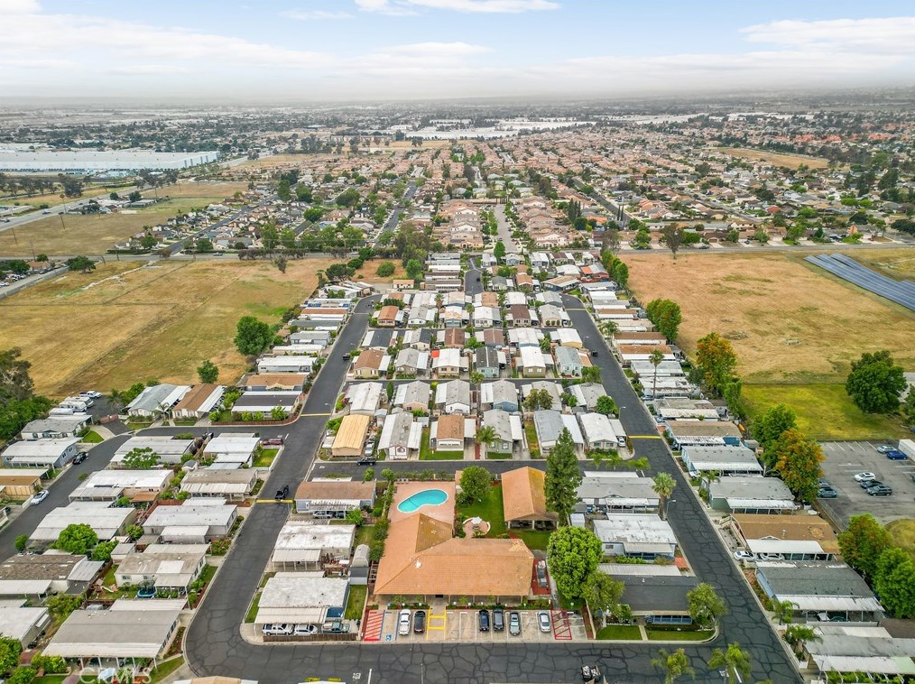 7908 Tokay Ave, Fontana CA  92336-1843 exterior