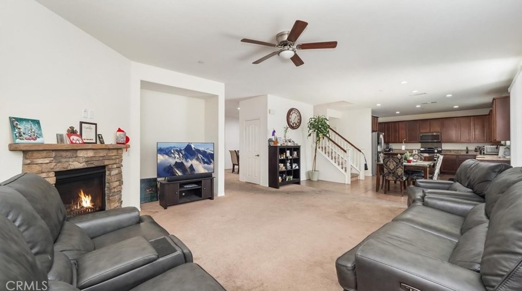 17952 Passionflower Ln, San Bernardino CA  92407-9005 exterior