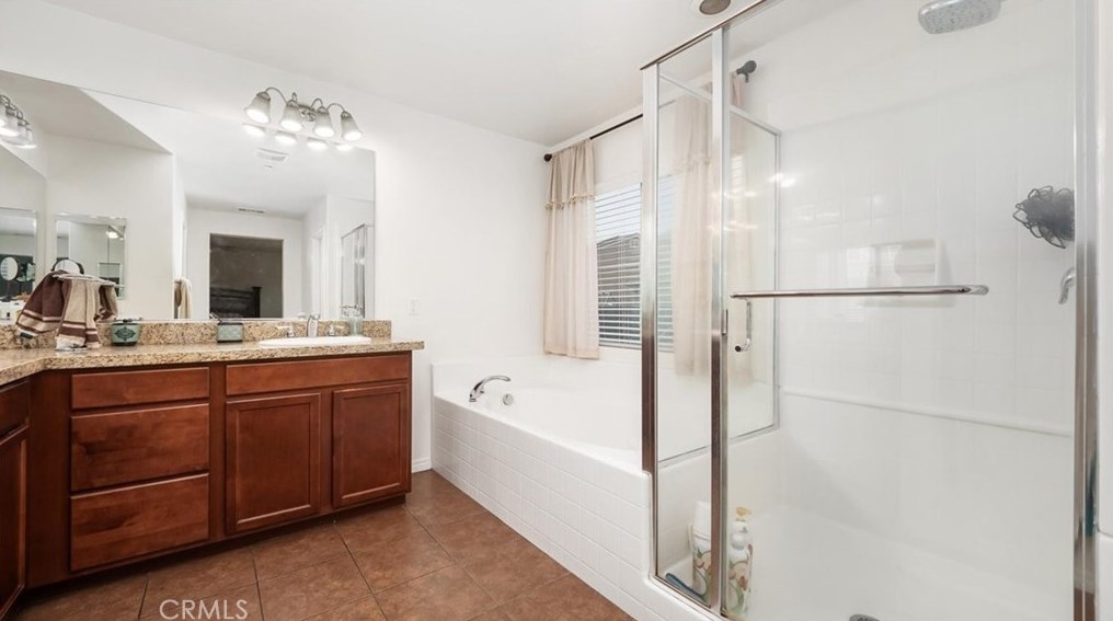 17952 Passionflower Ln, San Bernardino CA  92407-9005 exterior