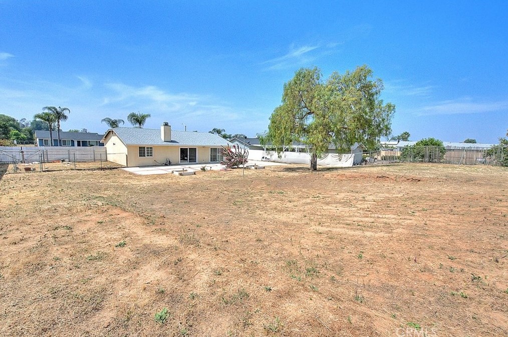 8337 Pristine Pl, Riverside CA  92509-7145 exterior