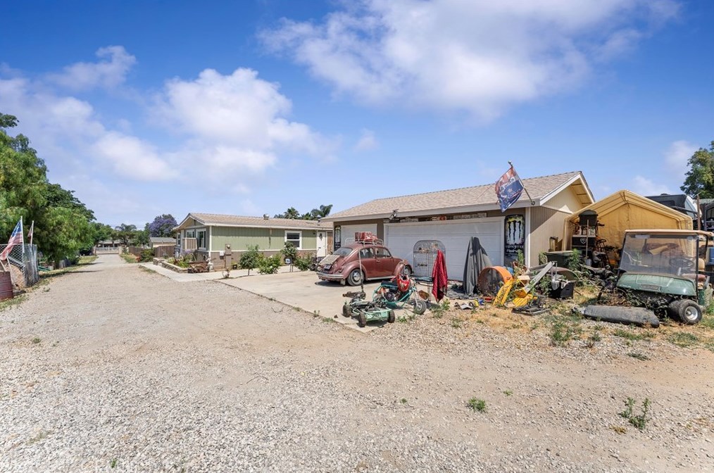 5320 Rutile St, Riverside CA  92509-4830 exterior