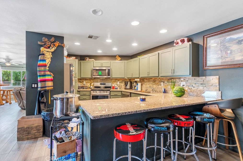 5320 Rutile St, Riverside CA  92509-4830 exterior