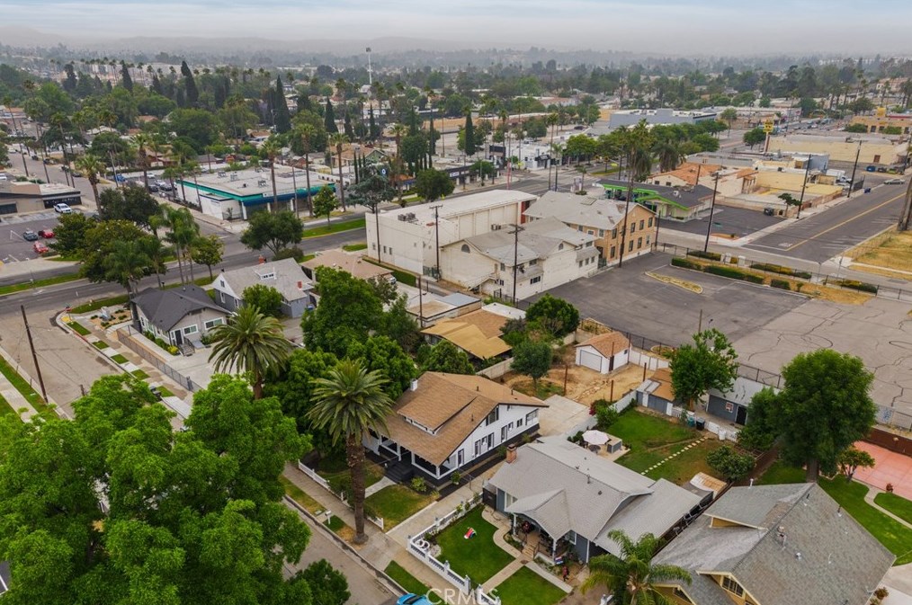 3830 Mckenzie St, Riverside CA  92503-3752 exterior
