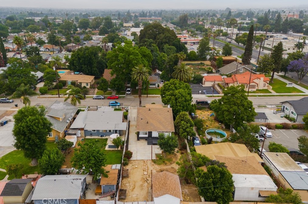 3830 Mckenzie St, Riverside CA  92503-3752 exterior