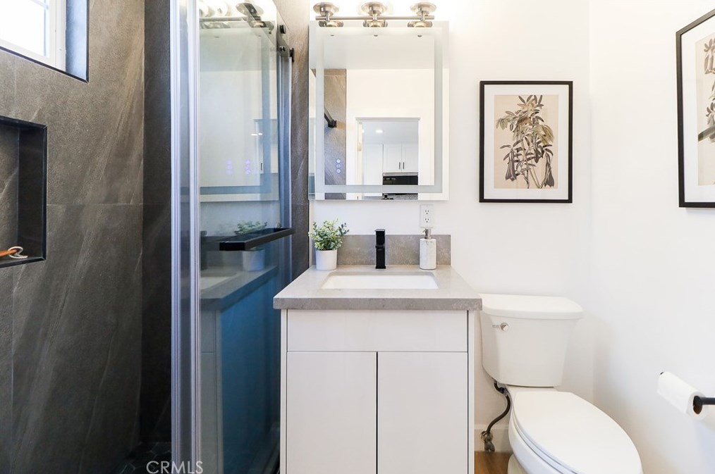 1710 Wollacott St, Redondo Beach CA  90278-2836 exterior