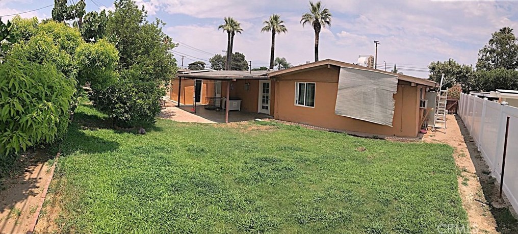 1264 Eucalyptus Ave, Rialto CA  92376-3734 exterior