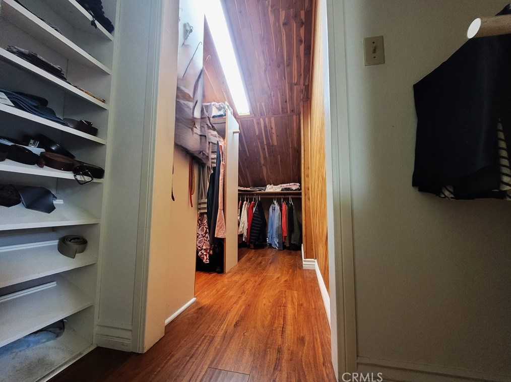 7005 Country Clb Ln, Anaheim CA  92807-4436 exterior