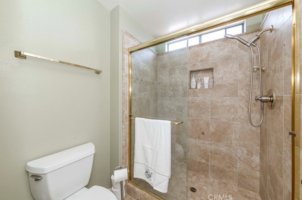 7005 Country Clb Ln, Anaheim CA  92807-4436 exterior