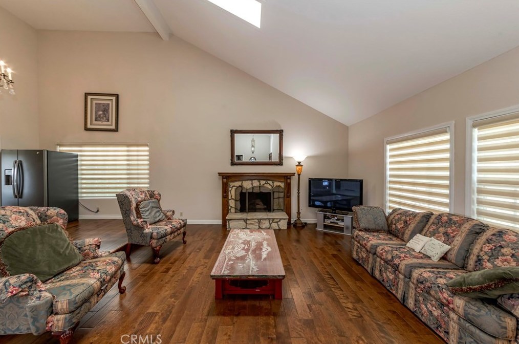 7005 Country Clb Ln, Anaheim CA  92807-4436 exterior