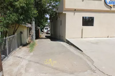 10143 Church Street, Bloomington, CA 92316 - Photo 3