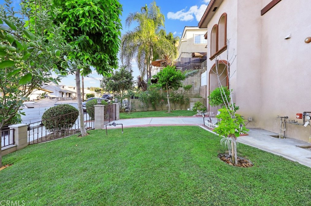415 S Lincoln Ave, Monterey Park, CA 91755
