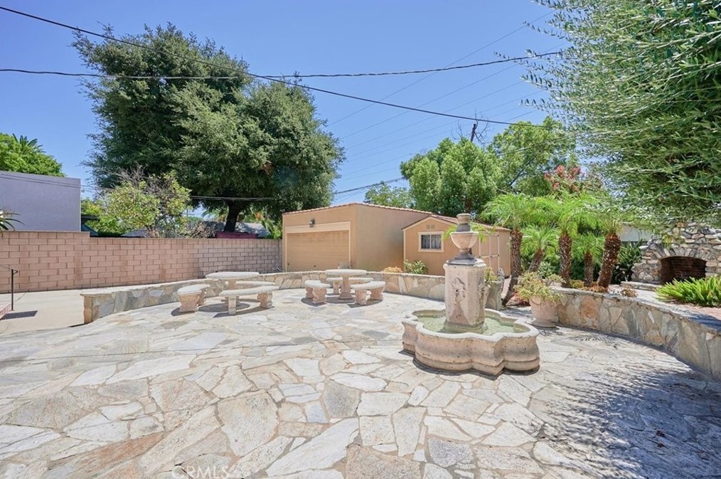 214 4th St, Ontario CA  91764-2708 exterior