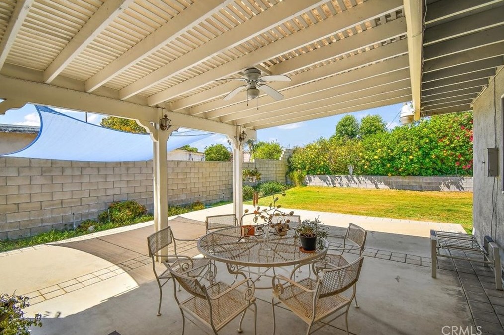 549 Greenhaven St, Covina CA  91722-2104 exterior