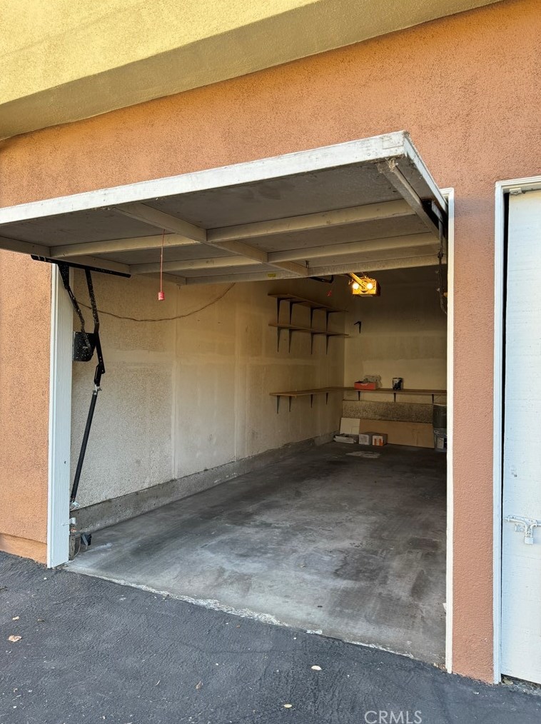 120 Costero Aisle, Irvine CA  92614-5945 exterior