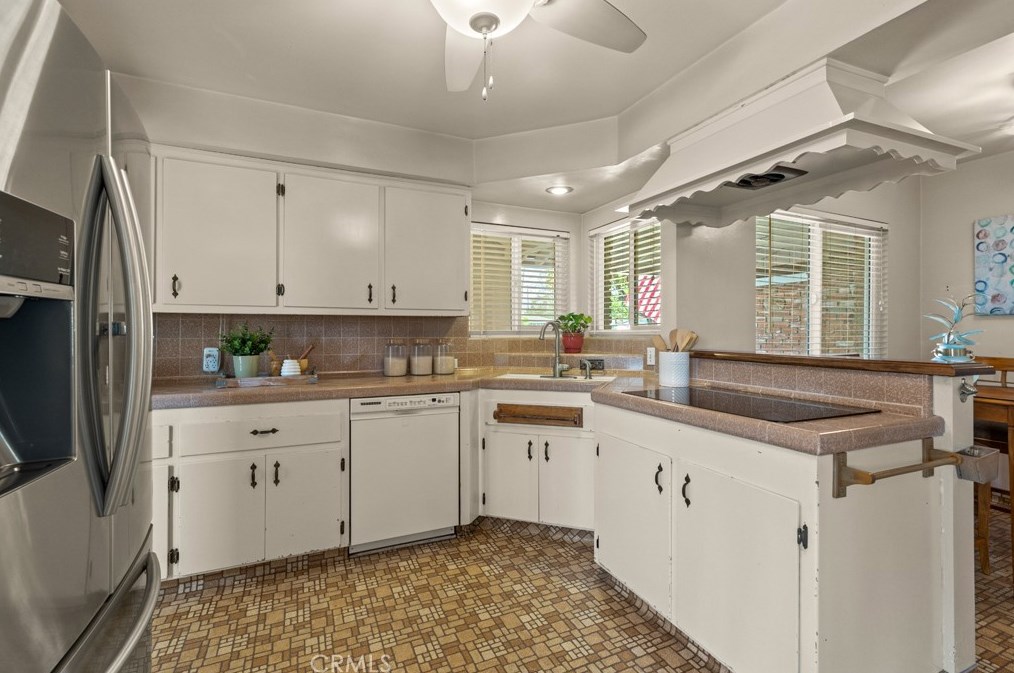 446 Tudor St, Covina CA 91722-1146 exterior