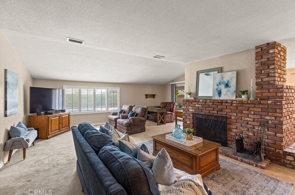 446 Tudor St, Covina CA 91722-1146 exterior