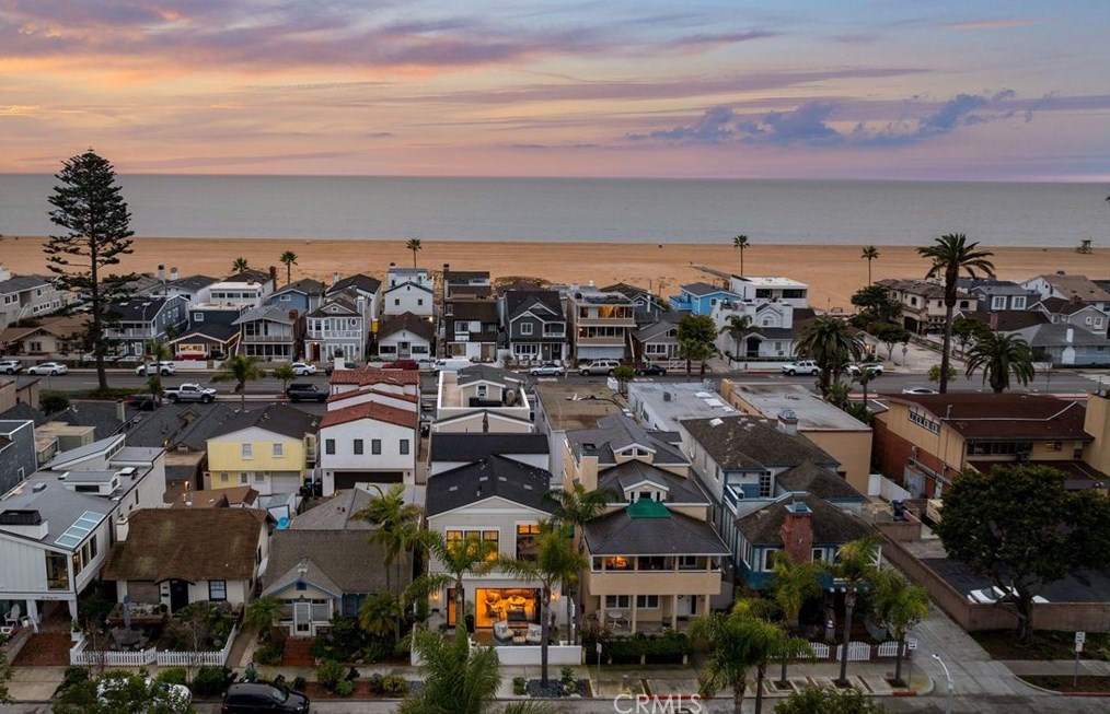 115 Bay Ave, Newport Beach CA  92662-1045 exterior